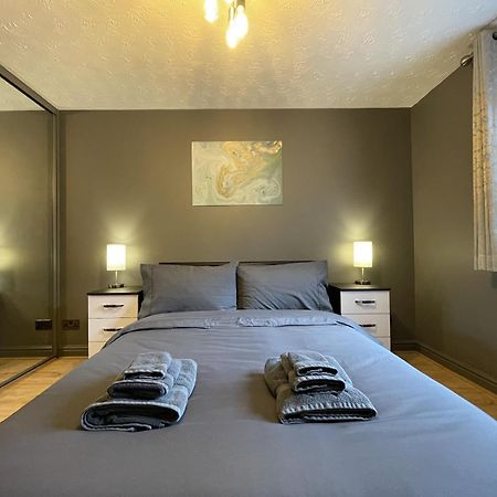 No24 - 2-Bed Boutique Apartment - Hosted By Hutch Lifestyle Leamington Spa Eksteriør bilde