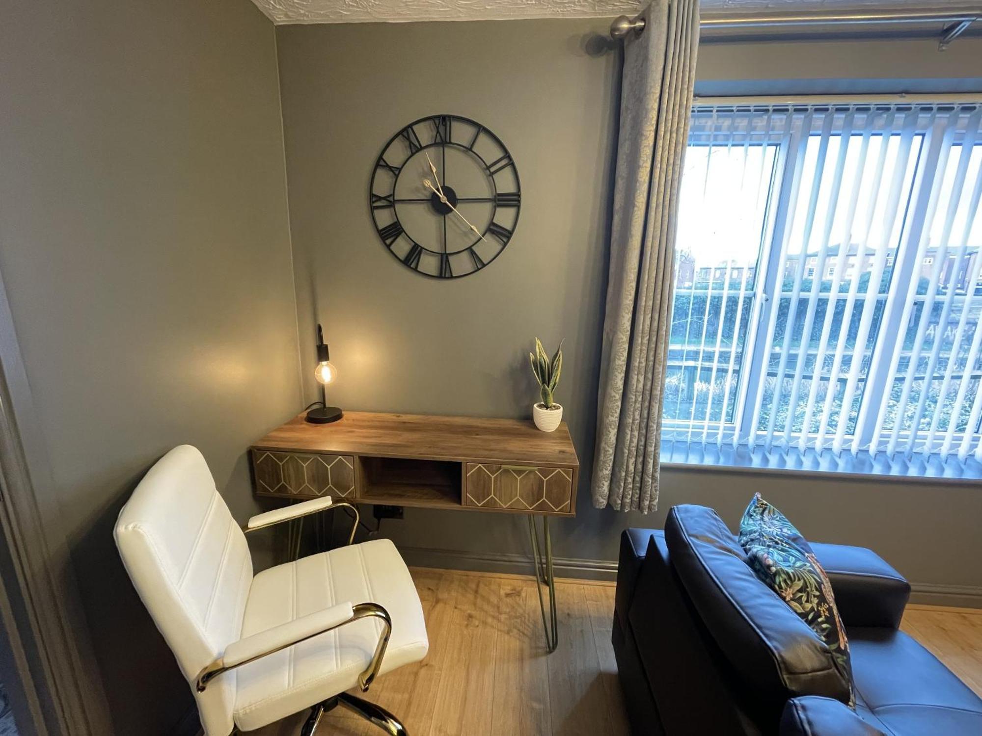No24 - 2-Bed Boutique Apartment - Hosted By Hutch Lifestyle Leamington Spa Eksteriør bilde